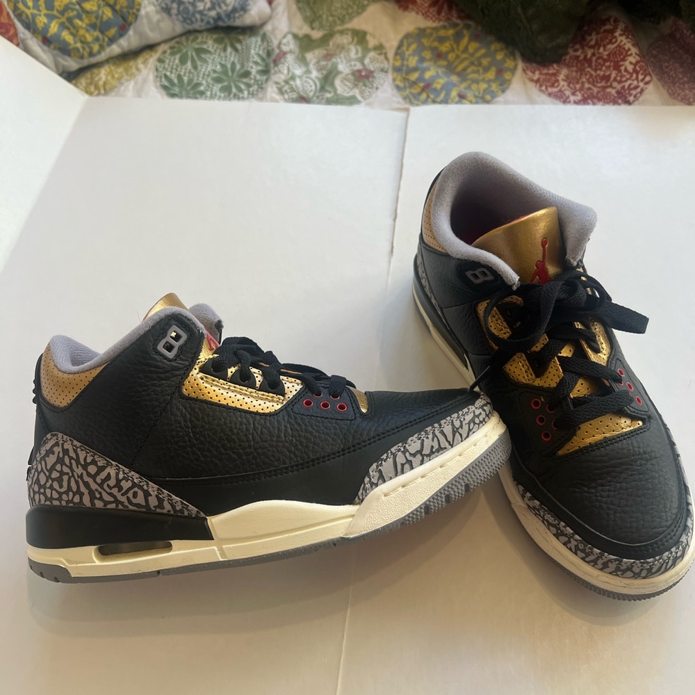 NIKE Air Michael Jordan Gold and Black high top Sneakers women’s sz 8, men-6.5 - Picture 2 of 8